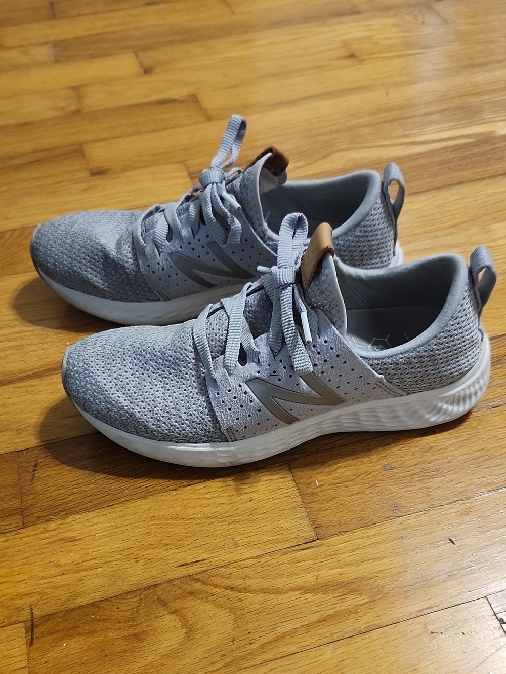 New Balance Fresh Foam Women's 7.5 Sneakers